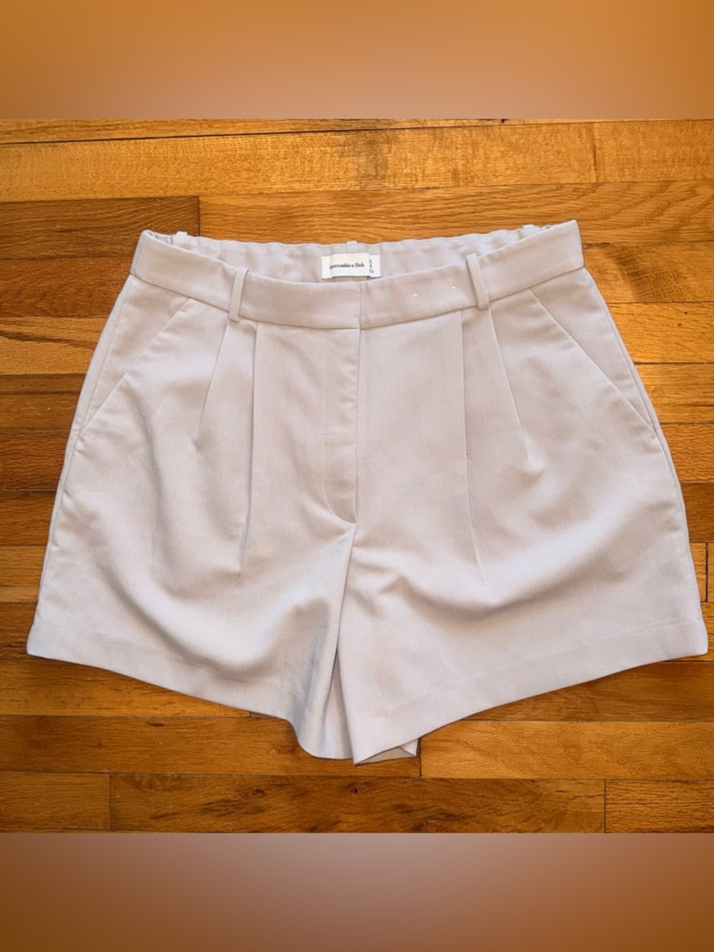 Abercrombie & Fitch Curve Love A&F Sloane Low Rise Tailored Short Beige size 32 - Picture 3 of 7